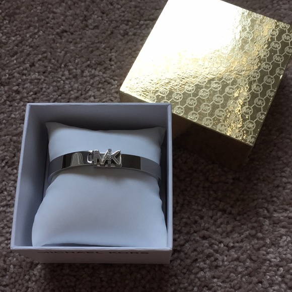 Michael Kors Jewelry - MK bracelet